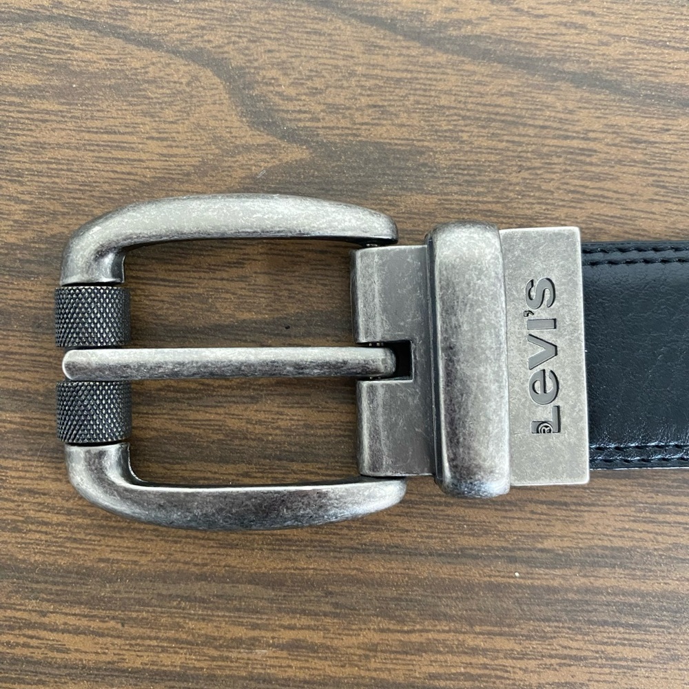Levi’s Reversible Men’s Leather Belt 38-40